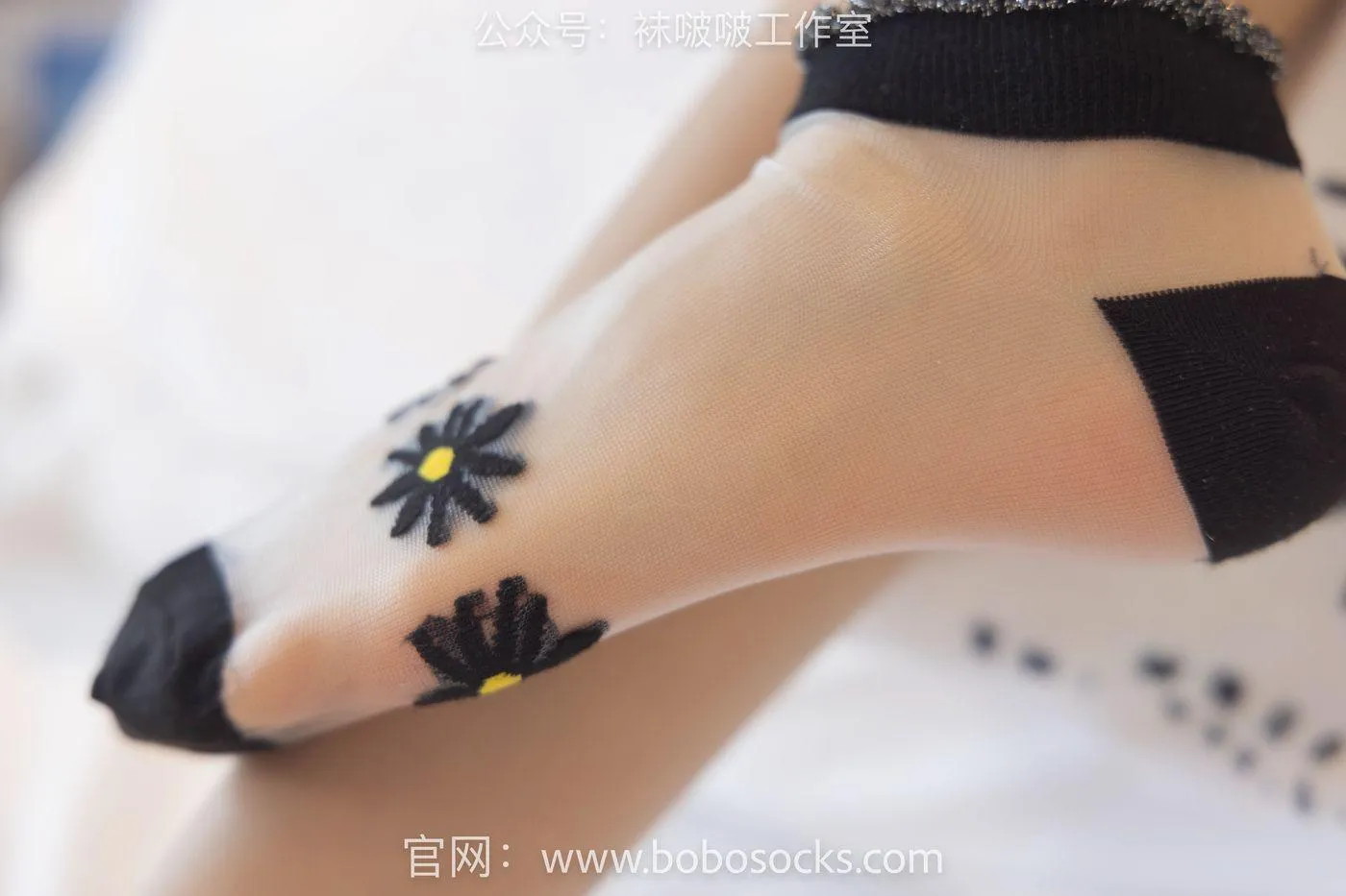 [BoBoSocks袜啵啵]NO.097 稚予-板鞋、玻璃丝短袜、肉丝 [140P]插图3
